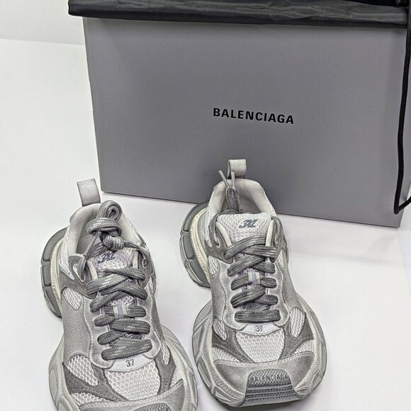 Balenciaga 3XL Distressed Suede & Mesh Sneakers Light Grey Size 37 MSRP $1,130 - Picture 3 of 15